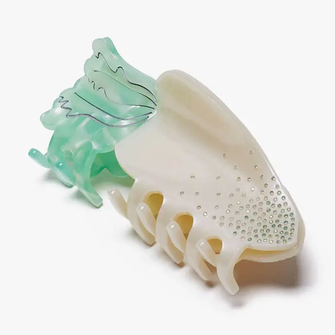 DAIKON RADISH HAIR JAW CLIP