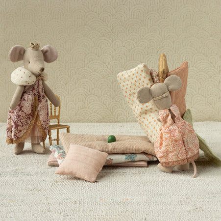 MAILEG PRINCESS AND THE PEA, BIG SISTER MOUSE