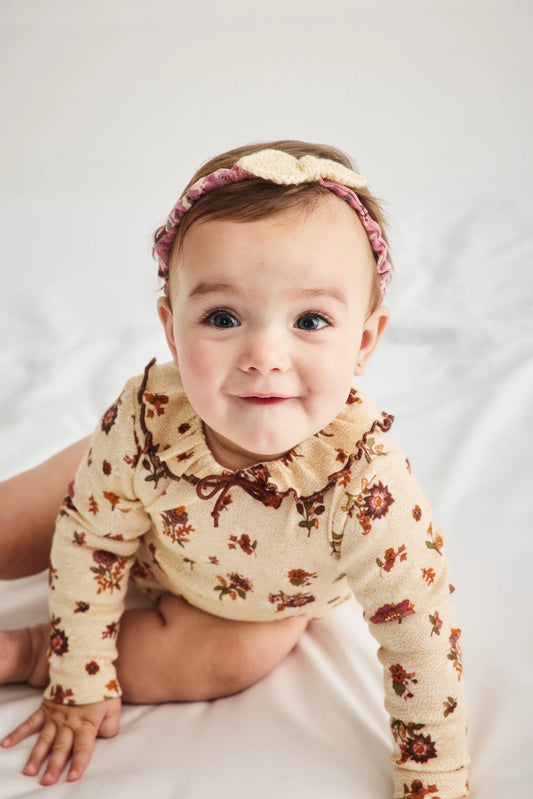 BABY PATTIE ONESIE - STRING ANTIQUE ROSE