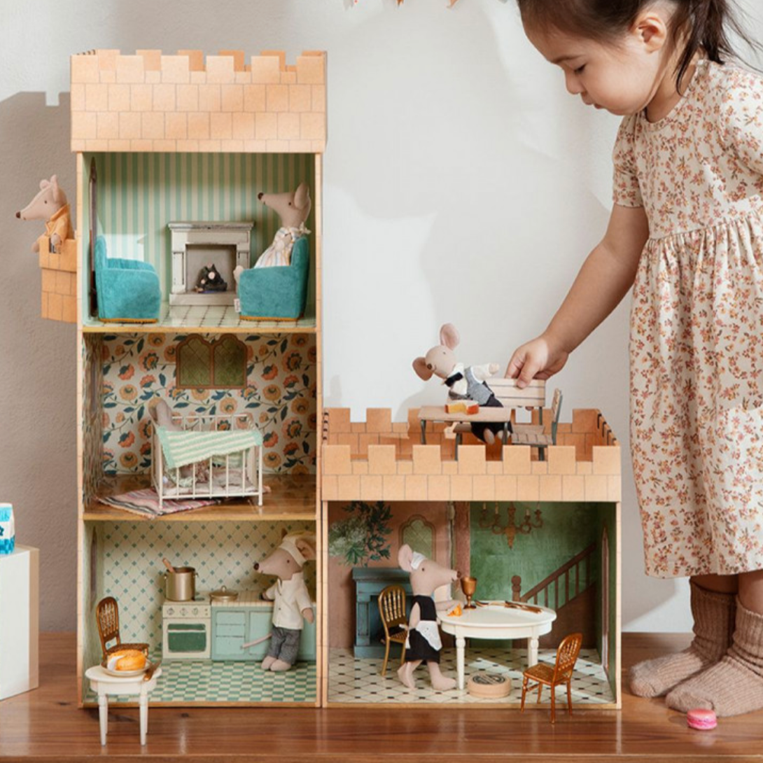 MAILEG MOUSE GARDEN SET TABLE AND CHAIRS