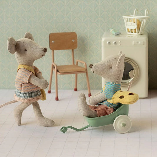 LITTLE BROTHER MOUSE WITH BAG