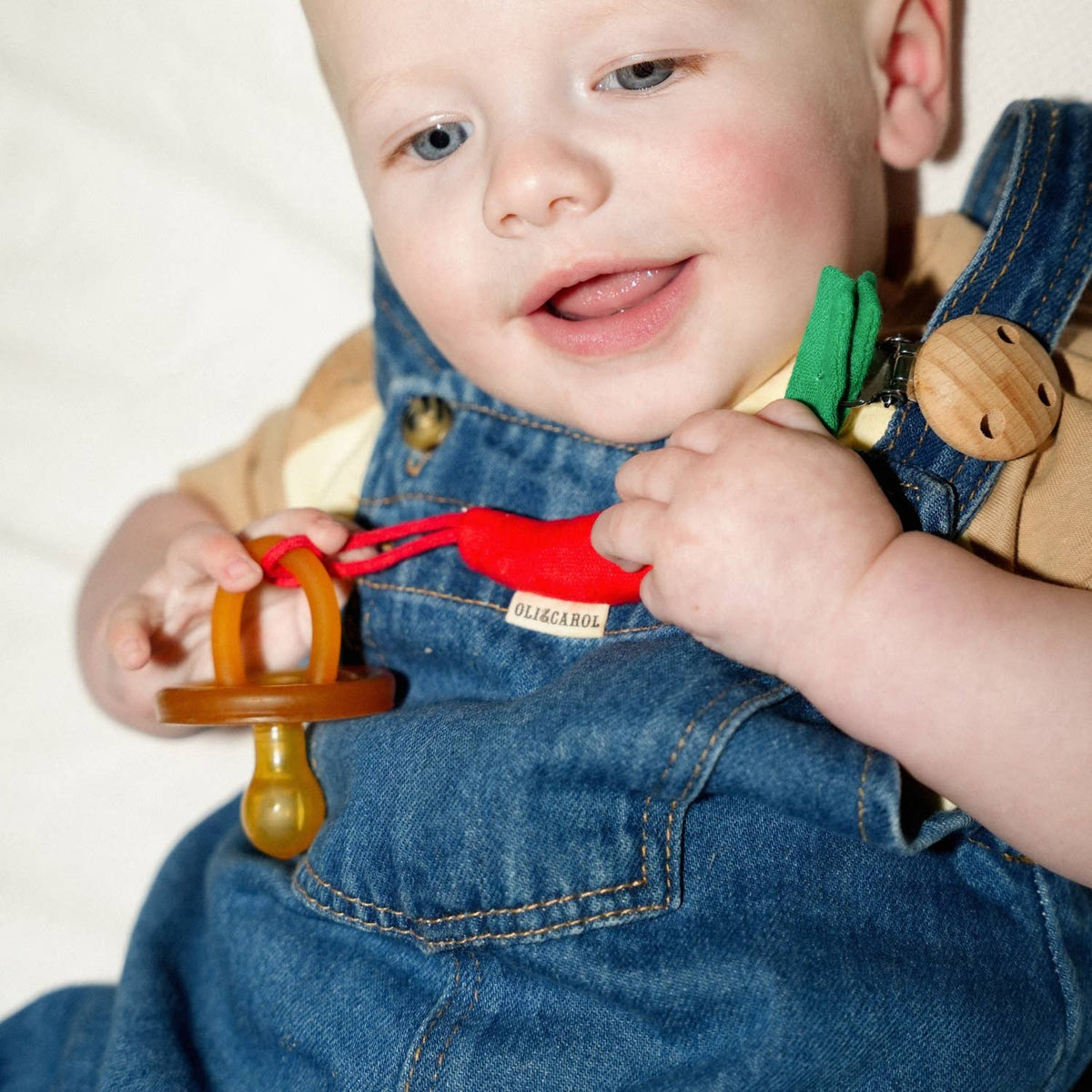 CHARLY THE CHILI Charly the PACIFIER CLIP