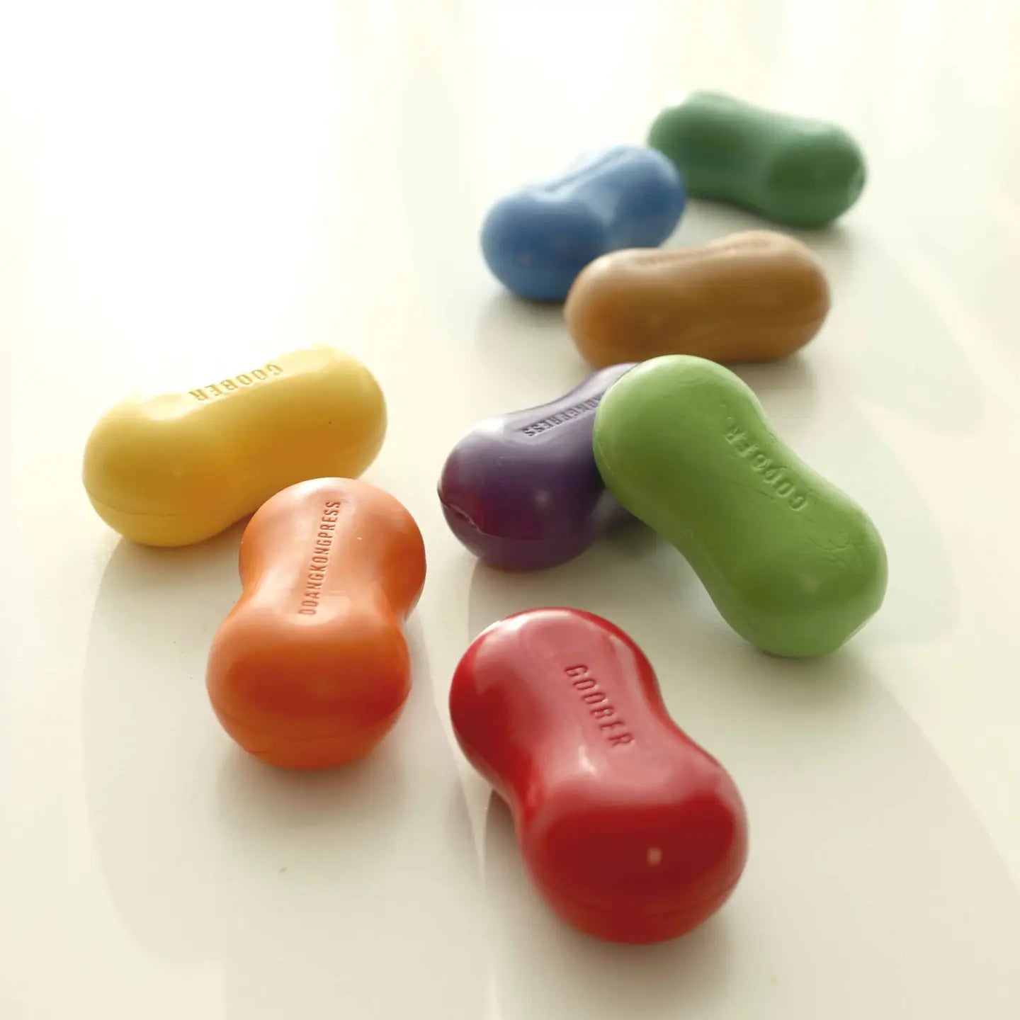 PEANUTS CRAYON