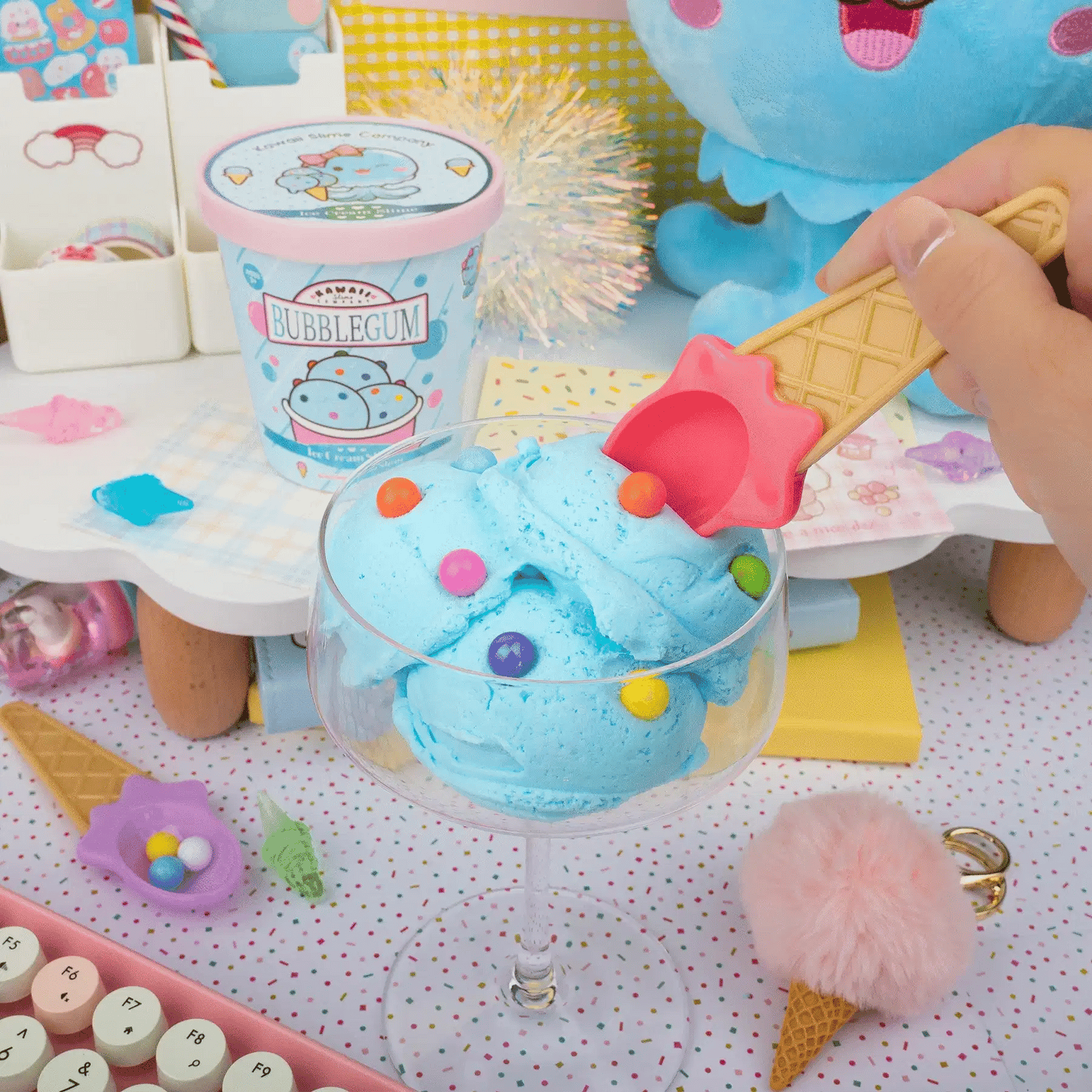 BUBBLEGUM CLOUD SLIME ICE CREAM PINT