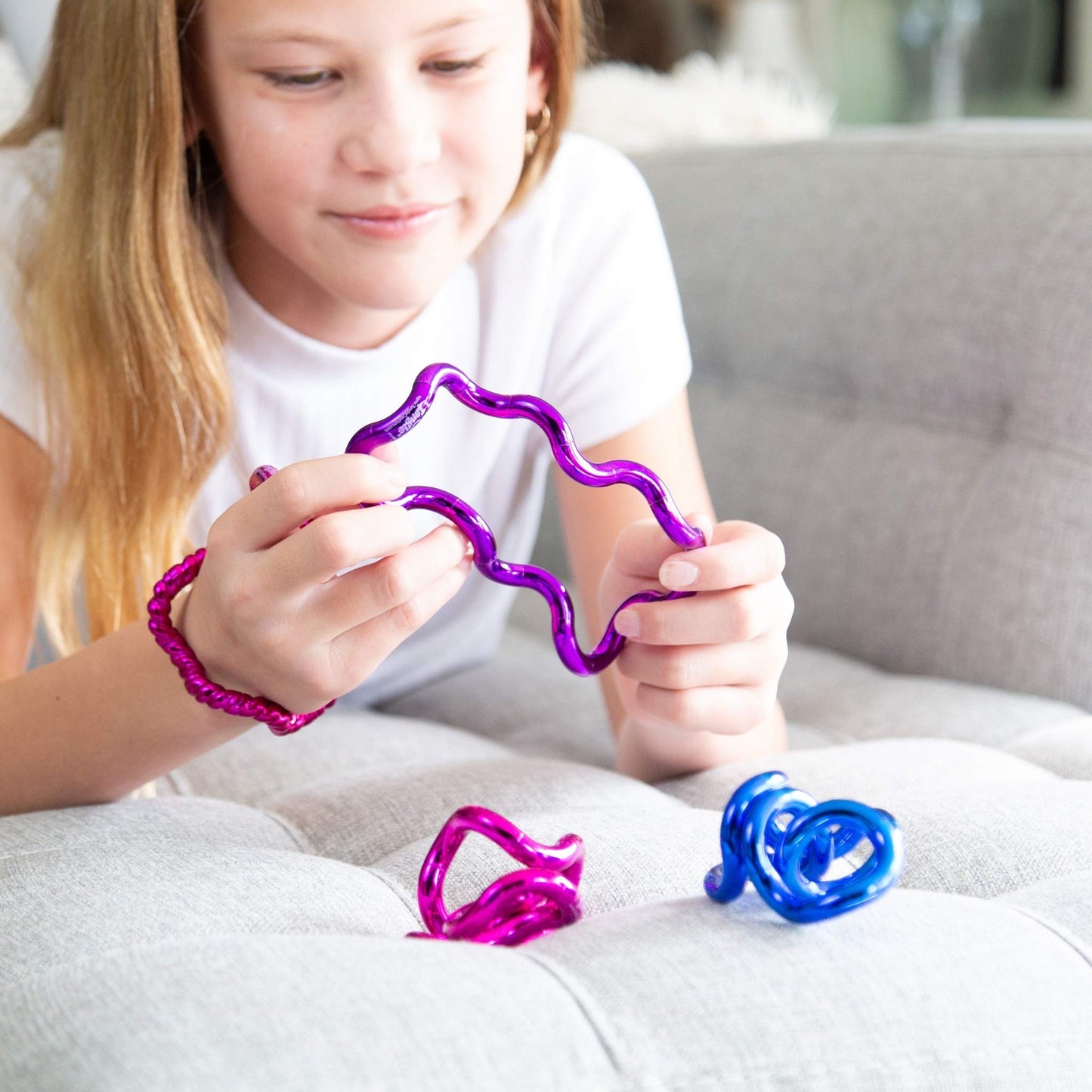 TANGLE® JR. TEXTURED METALLIC SENSORY TOY