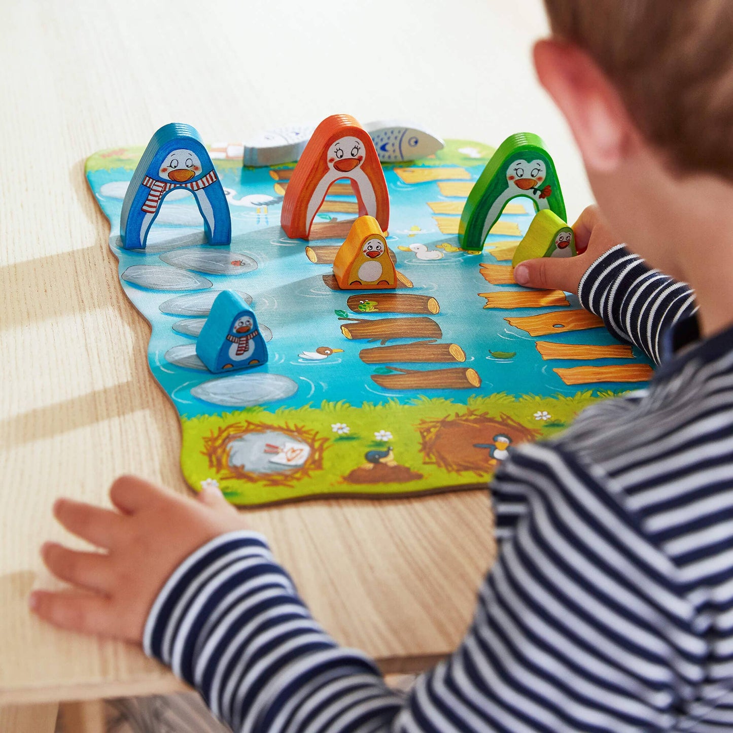 GO GO LITTLE PENGUIN GAME