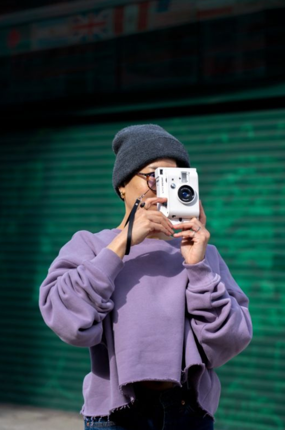 BLACK LEATHER CAMERA WRIST STRAP