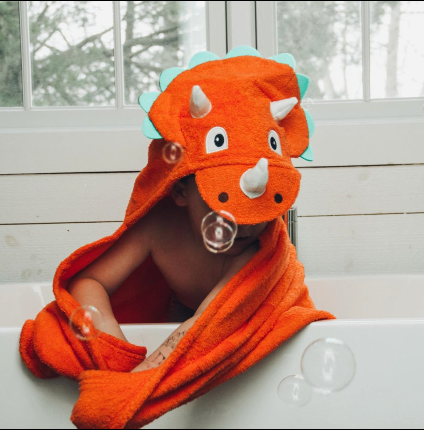 DINOSAUR HOODED TOWEL