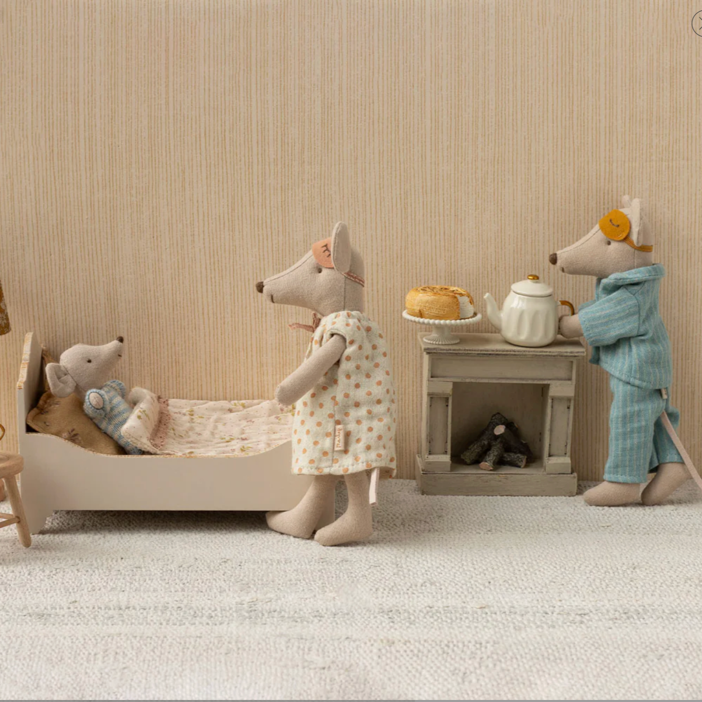 MAILEG WOODEN MOUSE BED