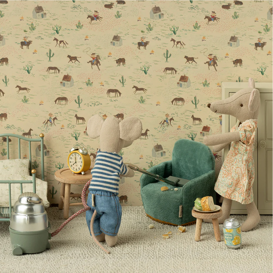 Maileg Mouse house scene