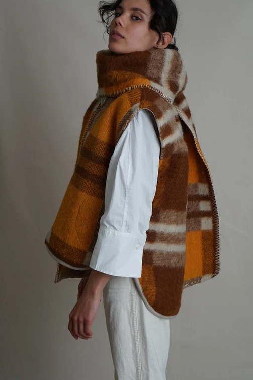 ONE OF A KIND BLANKET PERNILLE VEST