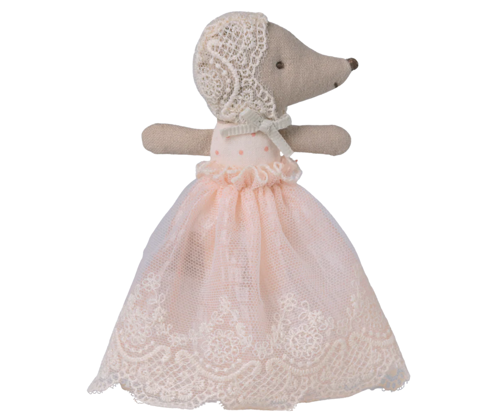 BABY MOUSE IN GOWN - POWDER