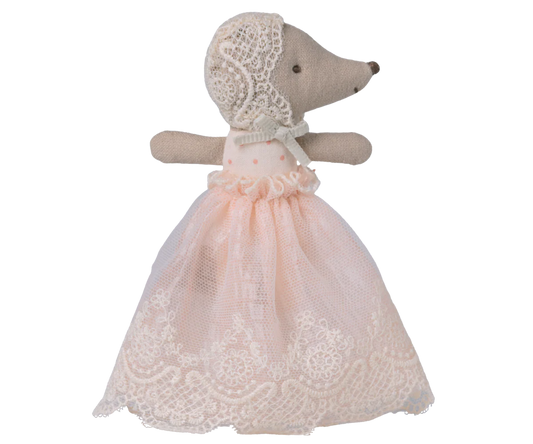 BABY MOUSE IN GOWN - POWDER