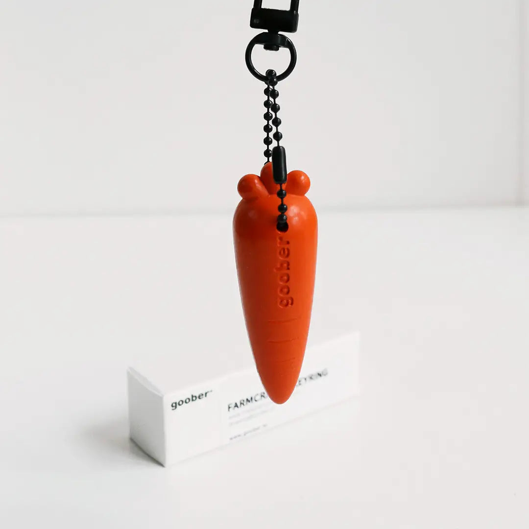 CARROT CRAYON KEY RING