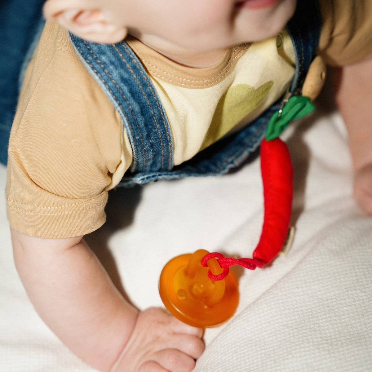 CHARLY THE CHILI Charly the PACIFIER CLIP