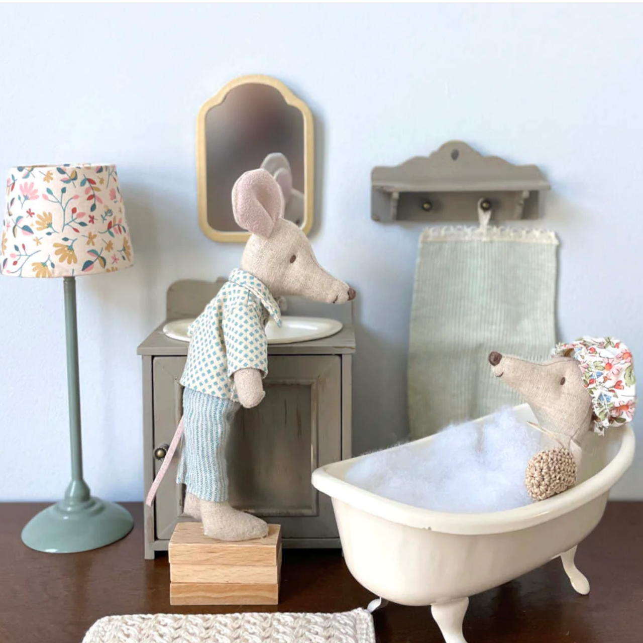 MINIATURE MIRROR