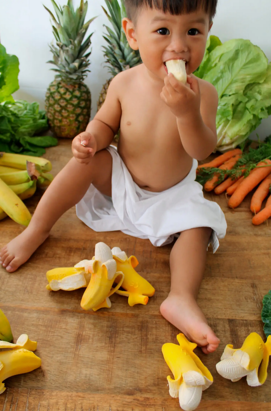 ANA BANANA TEETHER & BATH TOY